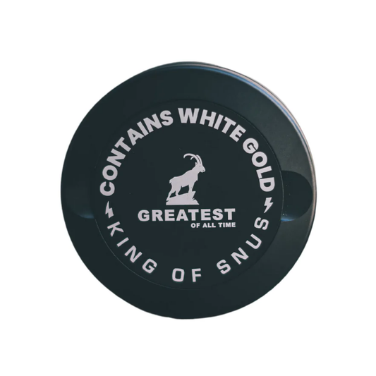 Detail close-up of the black container lid featuring a logo design and round shape on a transparent background