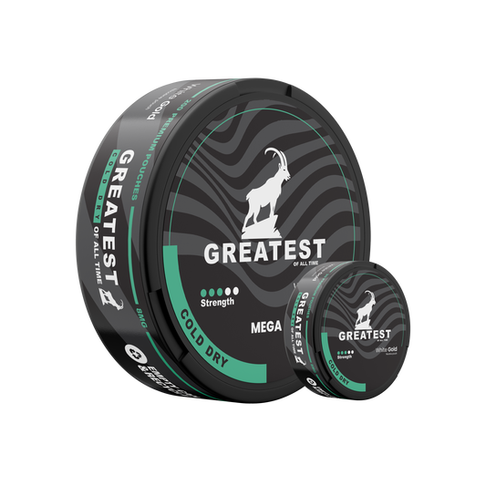 Front view of the circular black and green snus can featuring logo and text label on a transparent background