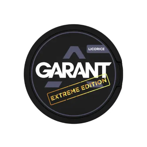 Garant Extreme Liquorice by NikoPouches.dk in Velostoerrelse 32 package, showing a close-up of the black, chewy liquorice candies.